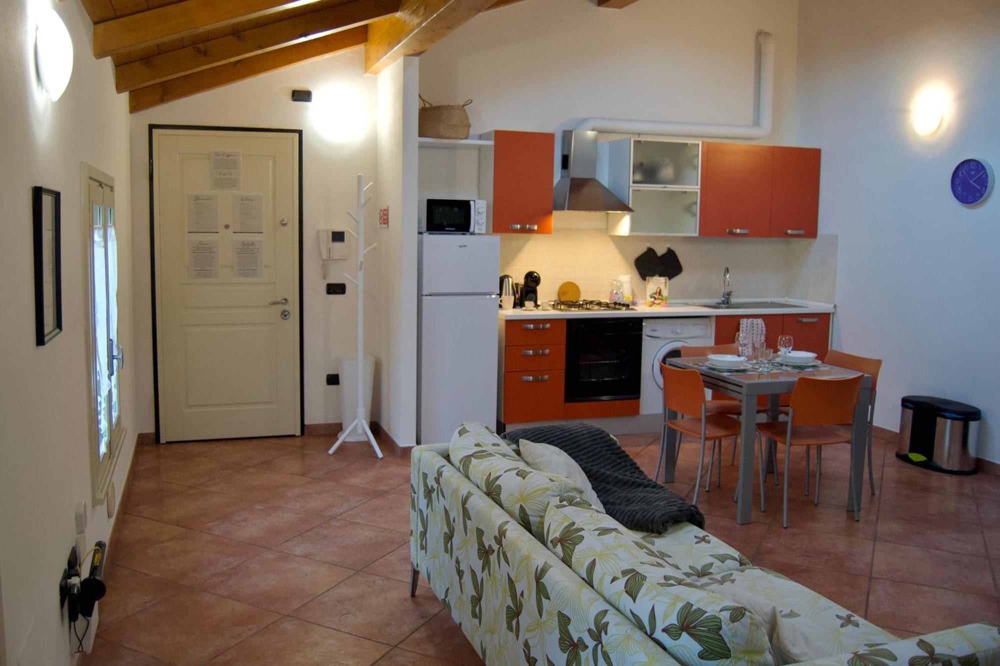 Casa Viola, Deliziosa Mansarda In Centro Storico Apartman Modena Kültér fotó